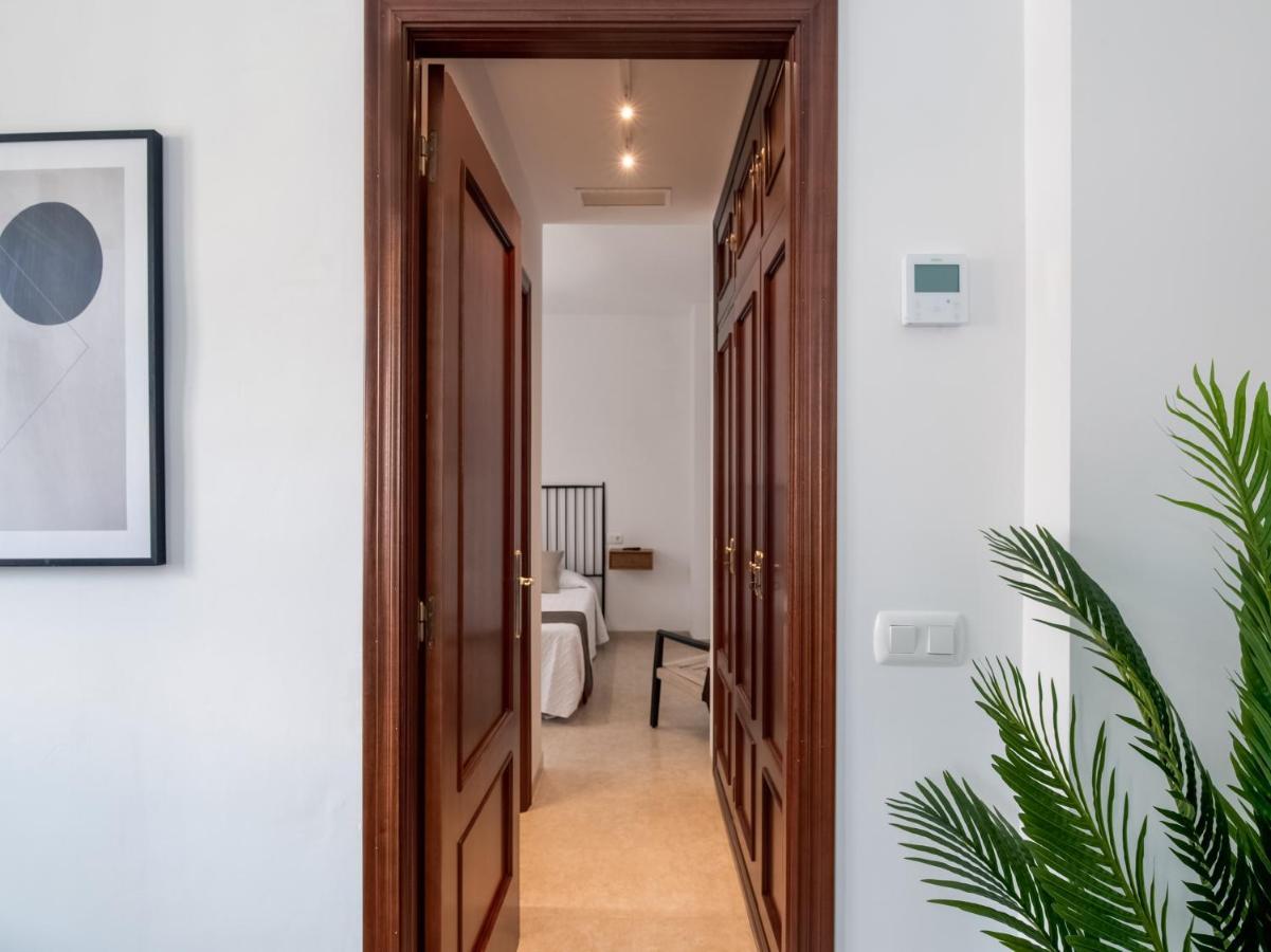 Apartamentos Santiago Эсиха Экстерьер фото