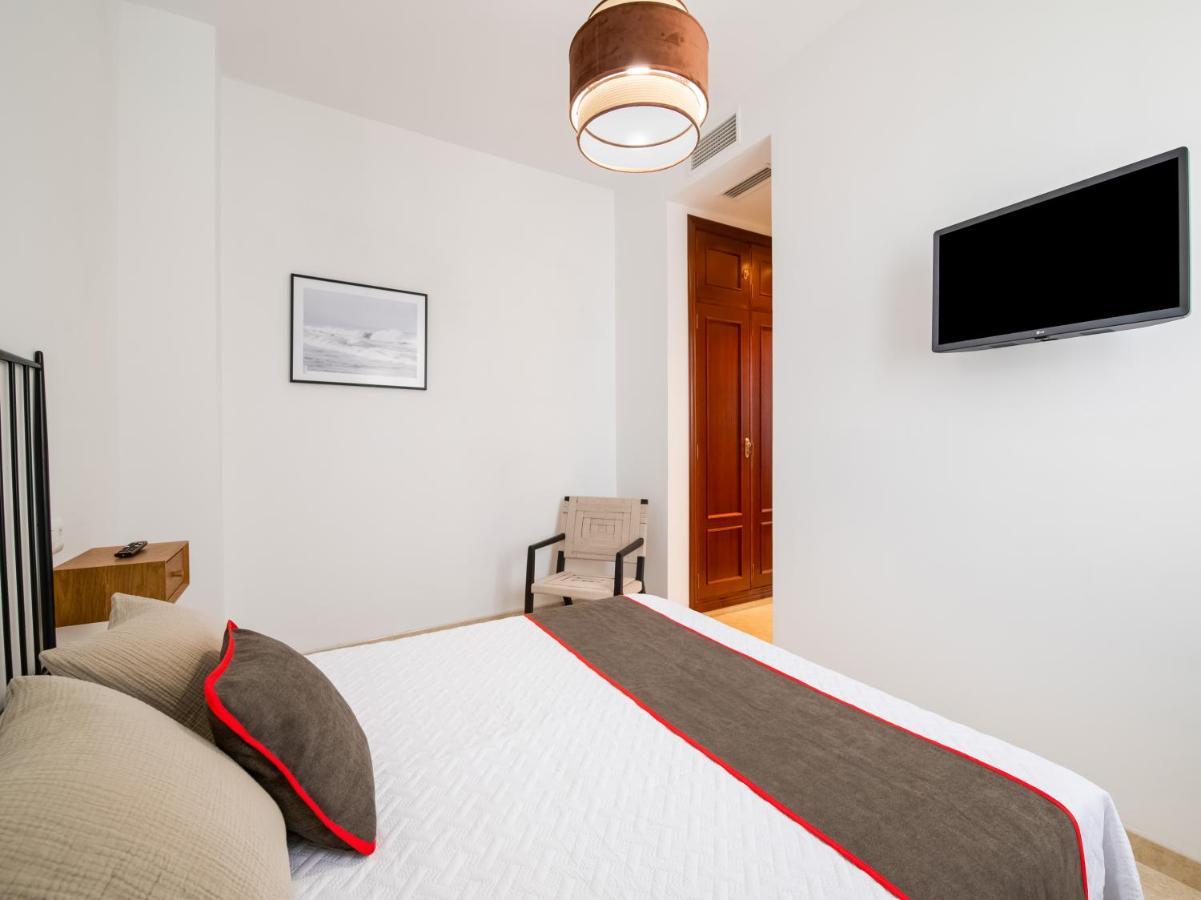 Apartamentos Santiago Эсиха Экстерьер фото